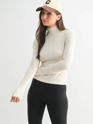 Essential Turtleneck - Natural