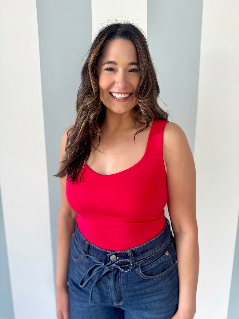 red tank top, sleeveless top