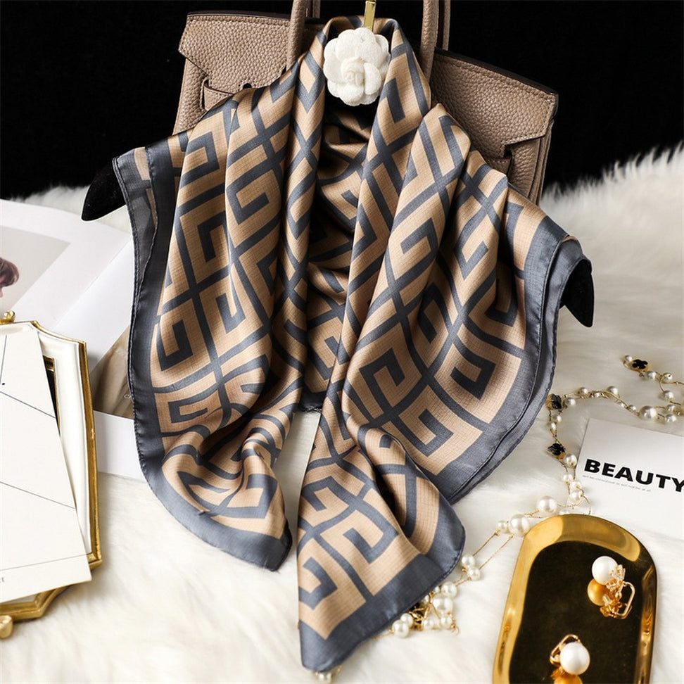 Black Geometric Print Scarf