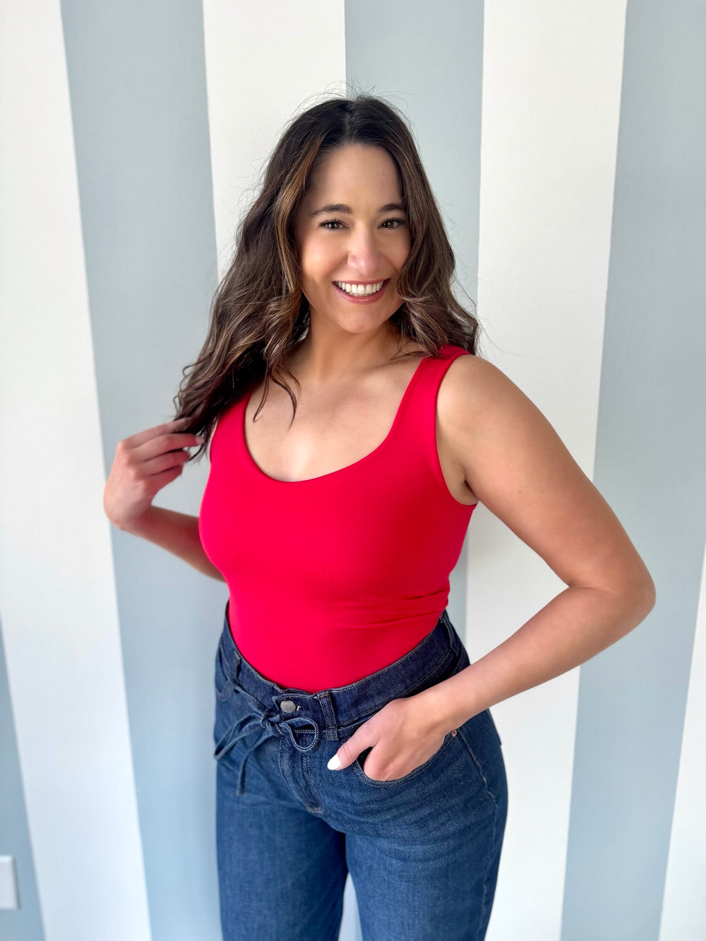 red tank top, sleeveless top