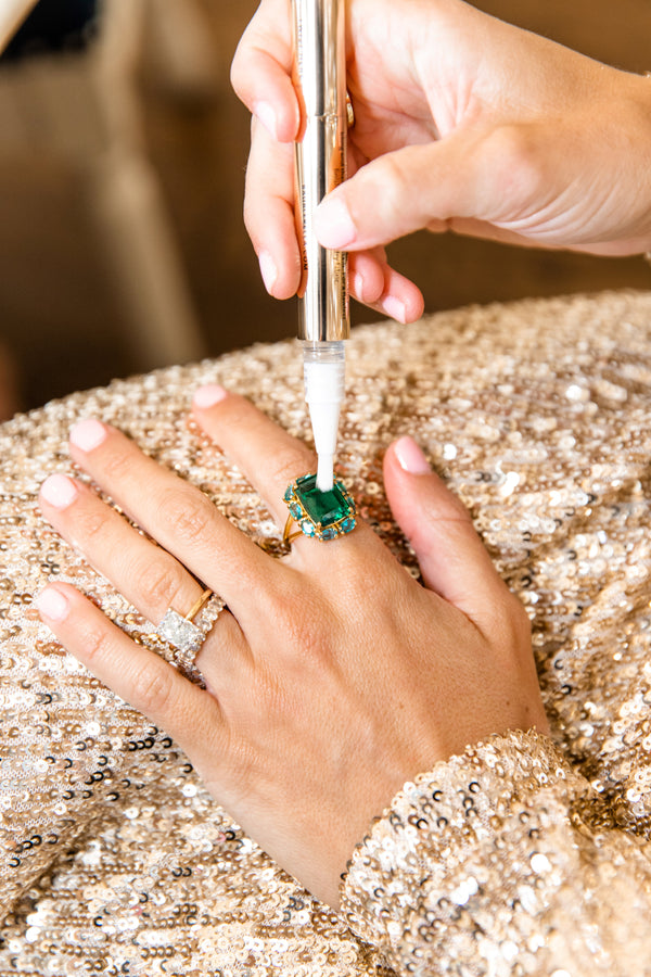 Bling Brush - The Original Jewelry Cleaner