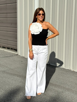 Black tank top with Big 3D Floral statement piece, Summer outfit, Brunch outfit, Brunch statement outfit