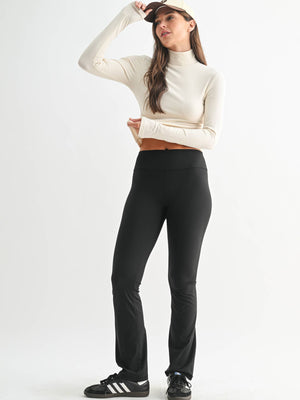 Essential Turtleneck - Natural