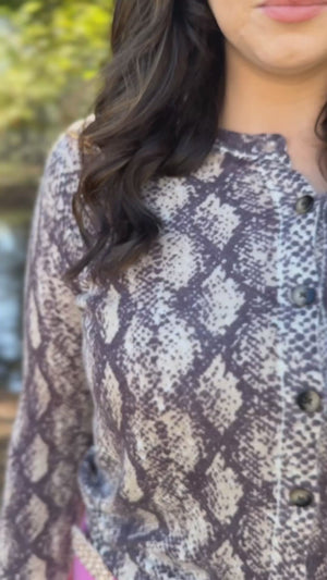 Acid Wash Stretch Denim - Hot Pink